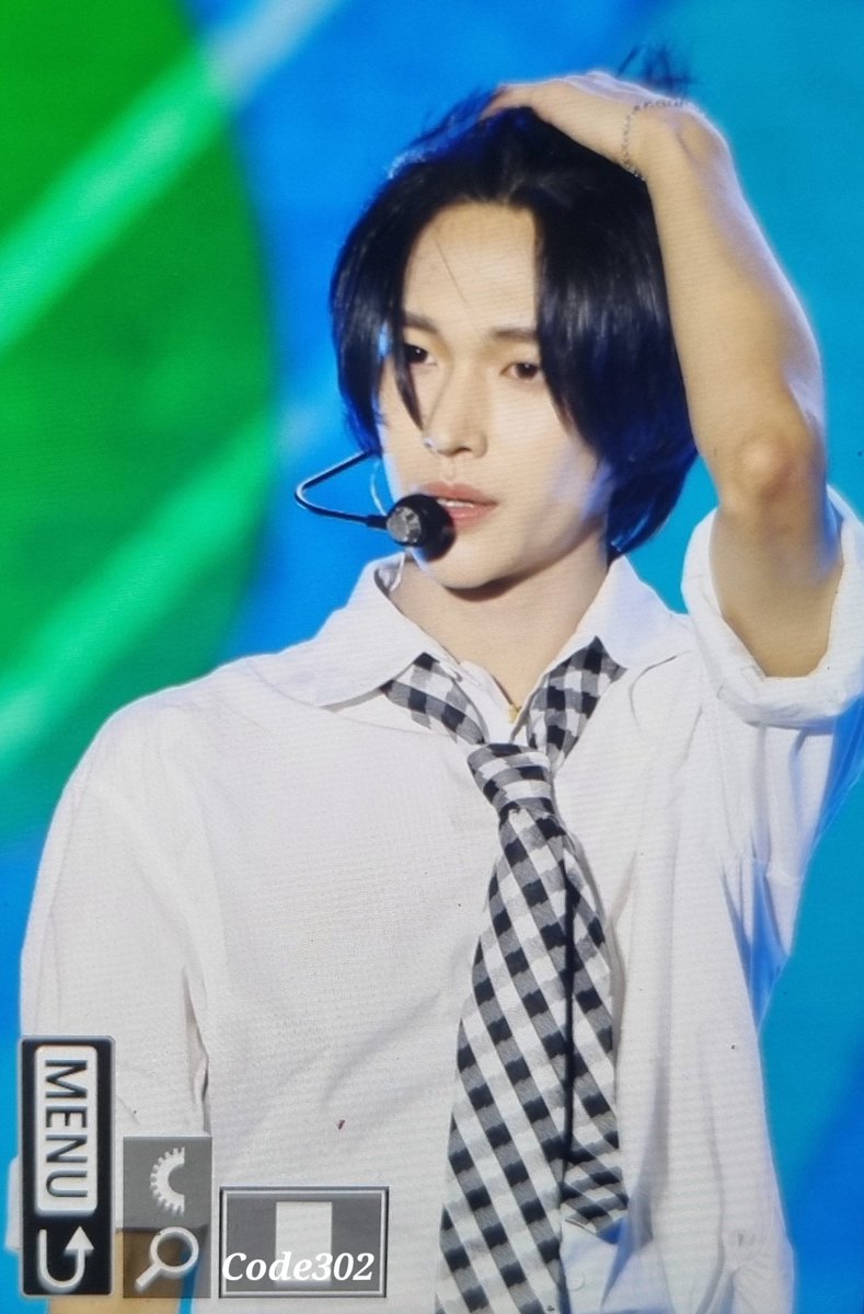 302Code's tweet image. 231011 G-100 기념 행사

#RIIZE #라이즈 #원빈 #WONBIN