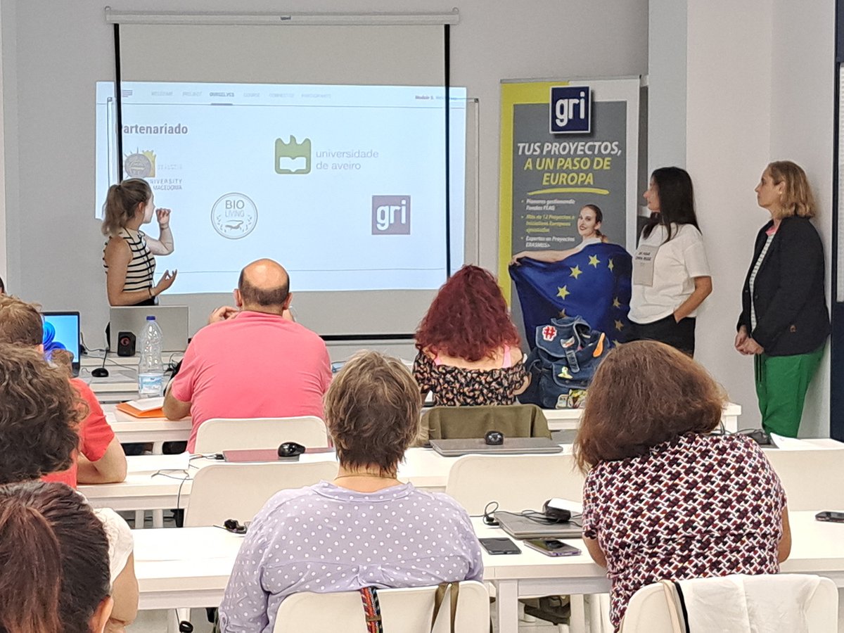 #𝗘𝗥𝗔𝗦𝗠𝗨𝗦𝗗𝗔𝗬𝗦 🇪🇺
Gracias a todos los ponentes, al <a href="/IEEuropeos/">I. Estudios Europeos</a> y a todos los asistentes que siguieron y disfrutaron de unas fantásticas jornadas de formación en GRI #Valladolid y #Oviedo 
 
#sepie #Back2Basics #ErasmusPlus