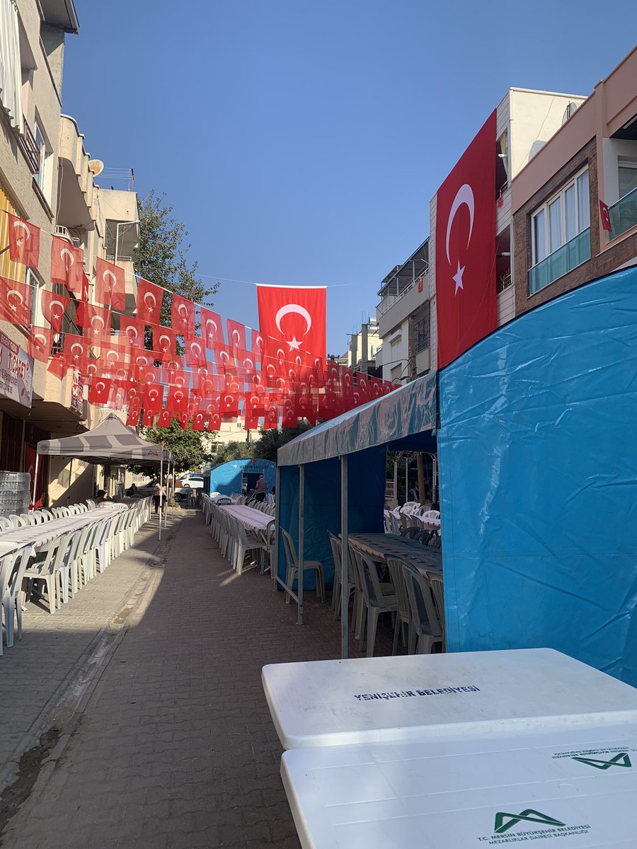 Askerimi polisimi rahat bırakın
Şehit vermeyecek bu analar