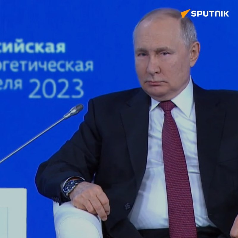 Sputnik_India's tweet photo. 🇷🇺 Highlights from Vladimir #Putin's remarks at #RussianEnergyWeek:

🟧 Russian nuclear industry has no competitors abroad, building 22 power units in other countries simultaneously; 

🟧 Russia managed to swiftly re-direct oil supplies to other markets in the South &amp; the East; https://t.co/itFTfqakOk