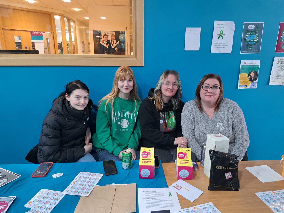 ACHealth_Social's tweet photo. It’s 6B’s turn to spread awareness of mental health issues at the Kilwinning campus today. #MentalHealthAwarenessDay https://t.co/OGOnCtiO2P