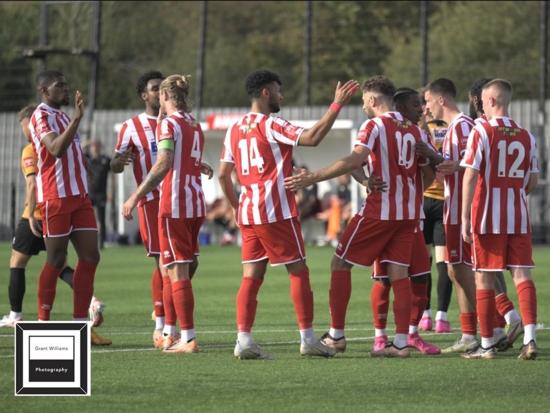 Bowerspitseafc's tweet photo. Four from last weekends 3-2 win over @stowtownfc. 📸 @GrantWilli80351 #UpTheBowers 🔴⚪🔴⚪ https://t.co/VKeKnJt67l