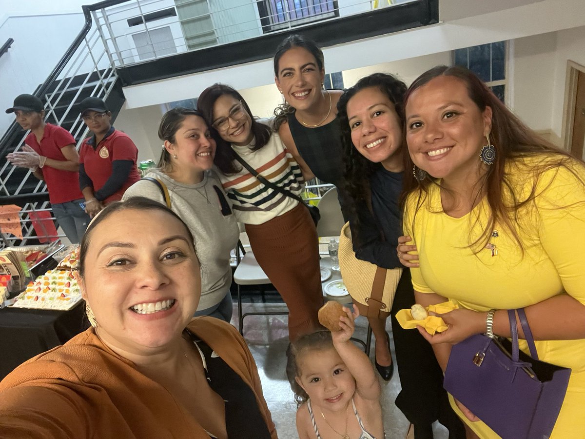 SANDRISCANO's tweet photo. Great celebration last night @CityofPawtucket for #HispanicHeritageMonth - congratulations to the honorees including my friend Rep. Karen Alzate! Our community is better when we celebrate our diversity! #AriHallel loved the food๐ฅ and music #PawtucketPride โฅ๏ธ๐๐ผ https://t.co/WnylBvuT5a