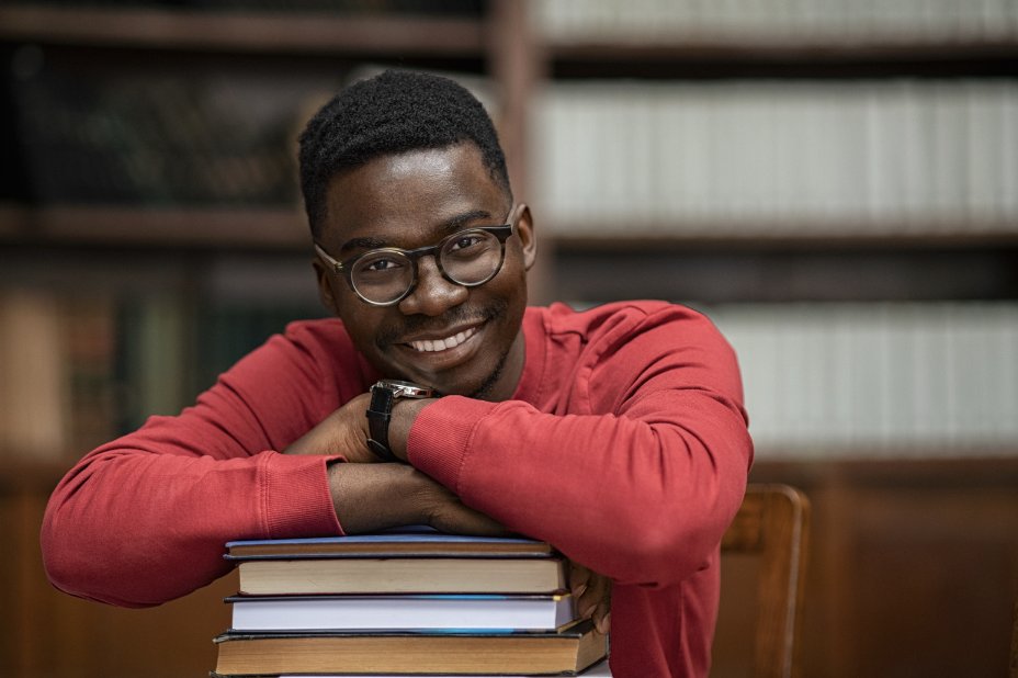 Black males studying math described #HBCUs as supportive racial environments, making them feel supported academically and comfortable with their peers, which was conducive to their mathematics studies. 

#BlackScholars #BlackMalesInMath
Read more here: dl.begellhouse.com/download/artic…