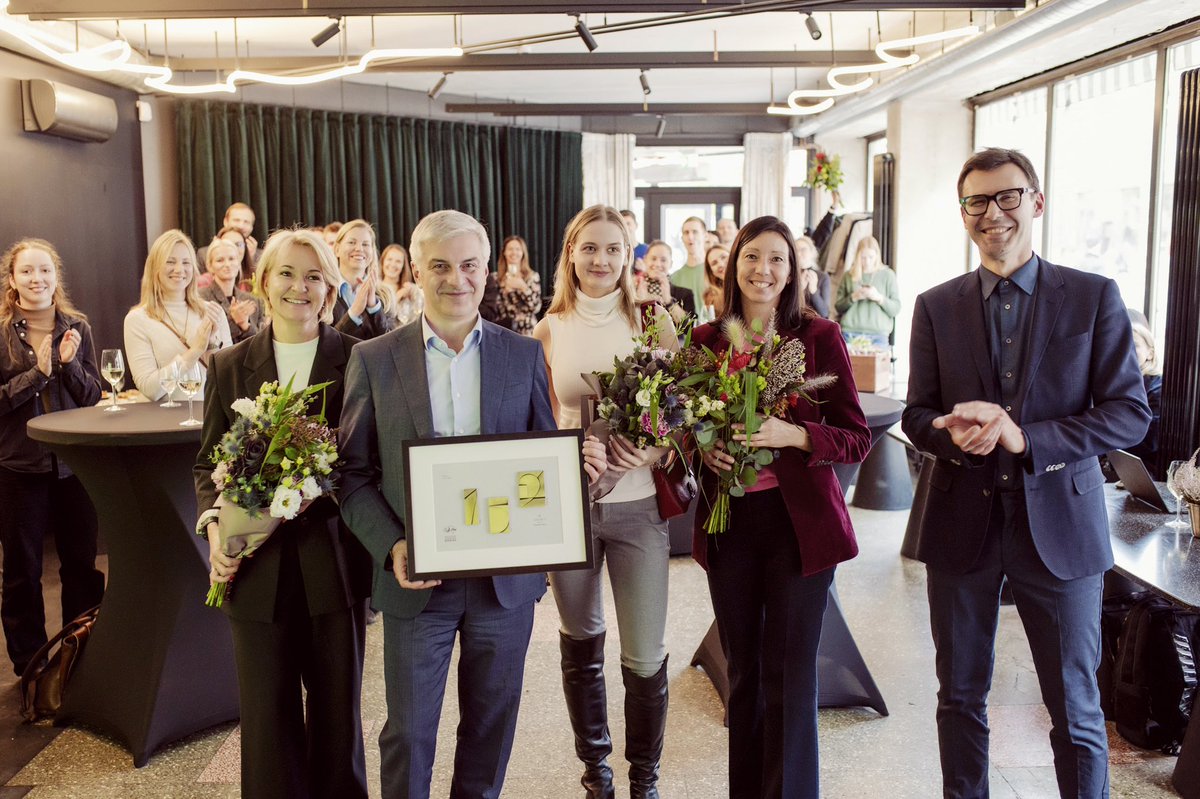 #signetbank komandu kausā spēkiem mērojās aktīvākās un sportiskākās Latvijas uzņēmumu komandas. Paldies ikvienam no jums, ka bijāt daļa no Pasaules čempionāta skriešanā. 🤩

🔗 facebook.com/photo/?fbid=29…