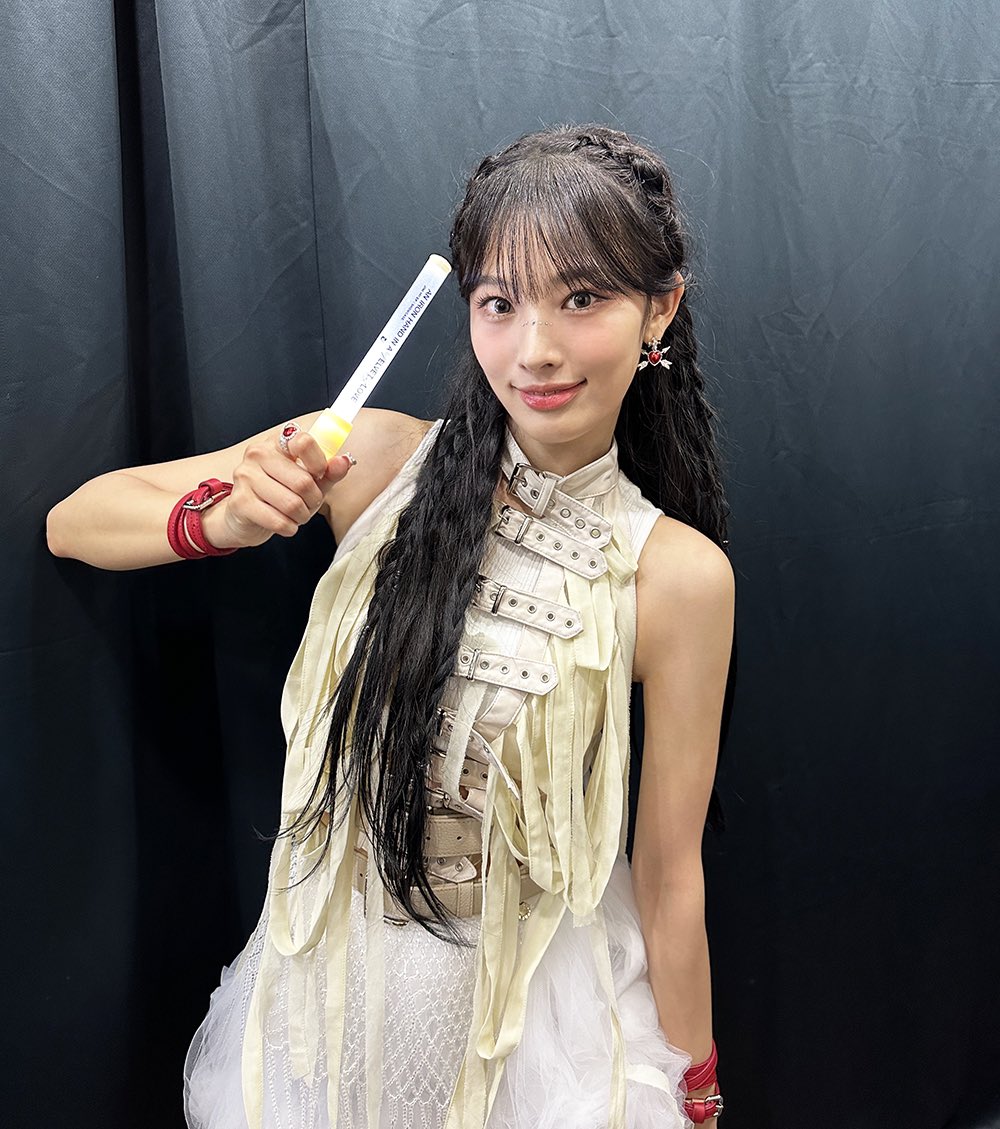 jiniyxxn's tweet photo. [📸] 
231011

📍 JINI 1st EP : An Iron Hand In A Velvet Glove 팬 쇼케이스

#JINI #ATOC https://t.co/c1O3ZDHhDS