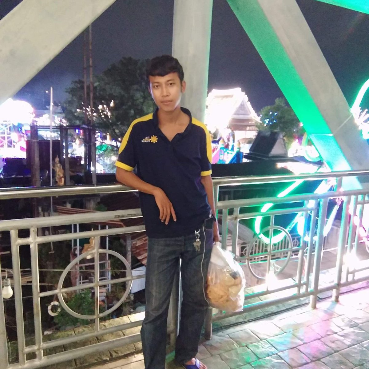 chwithyyud34876's tweet photo. #NewProfilePic https://t.co/zAAoT04dlw