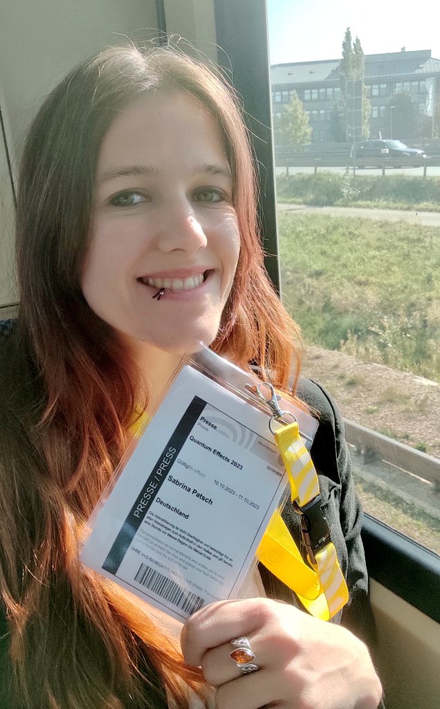 SabrinaPatsch's tweet photo. That was it - my first quantum conference as a non-scientist ☕
My conclusion: People suddenly pay much more attention to you when you're from the press. And they're much more worried about what they say 🕵️♀️😄
#QuantumEffects #Scicomm https://t.co/zMLwTVw61w