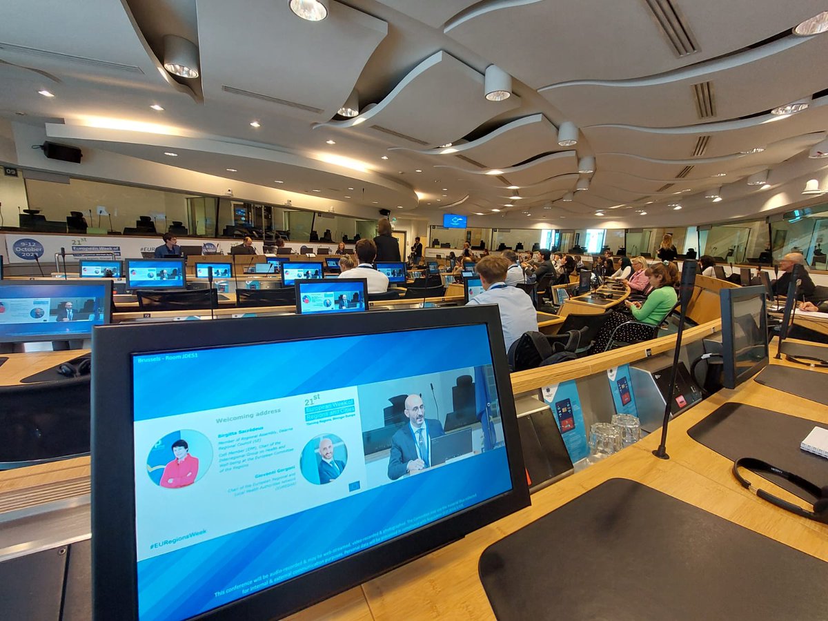 We're live with the our session 'Boost #skills, embrace transformation: regions for green and digital skills in healthcare', featuring @BeWellProjectEU @euveca_project, opened by @BSacredeus @giovannigorgoni Follow it in webstreaming here👉regions-and-cities.europa.eu/programme/2023…