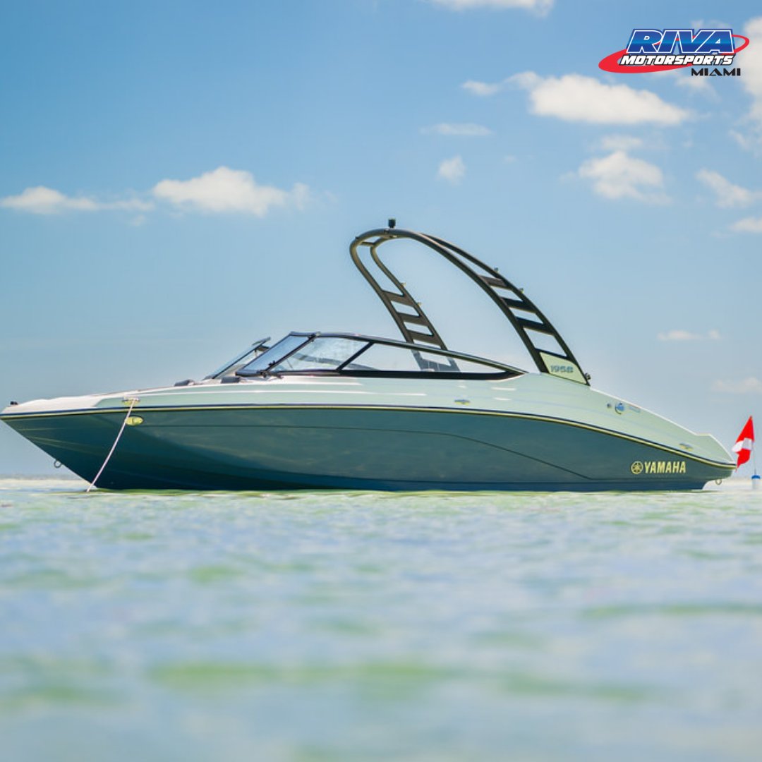 RivaMiami's tweet photo. Sail into the new year with the grace and power of the 2024 Yamaha 195S Boat. 🚤🌊 https://t.co/BL5iloACyu