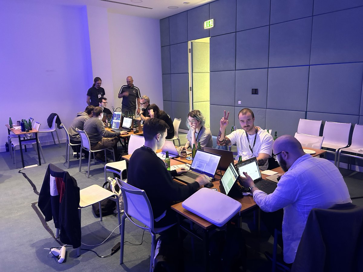 It’s SANS time! 🌍
Il nostro collega Andrea Tonini del team di Incident Response si è recato nei giorni scorsi a Praga prendendo parte al corso corso SANS FOR508 su Advanced Incident Response, Threat Hunting e Digital Forensics.
#SANS #FOR508 #DigitalForensics #IncidentRespon