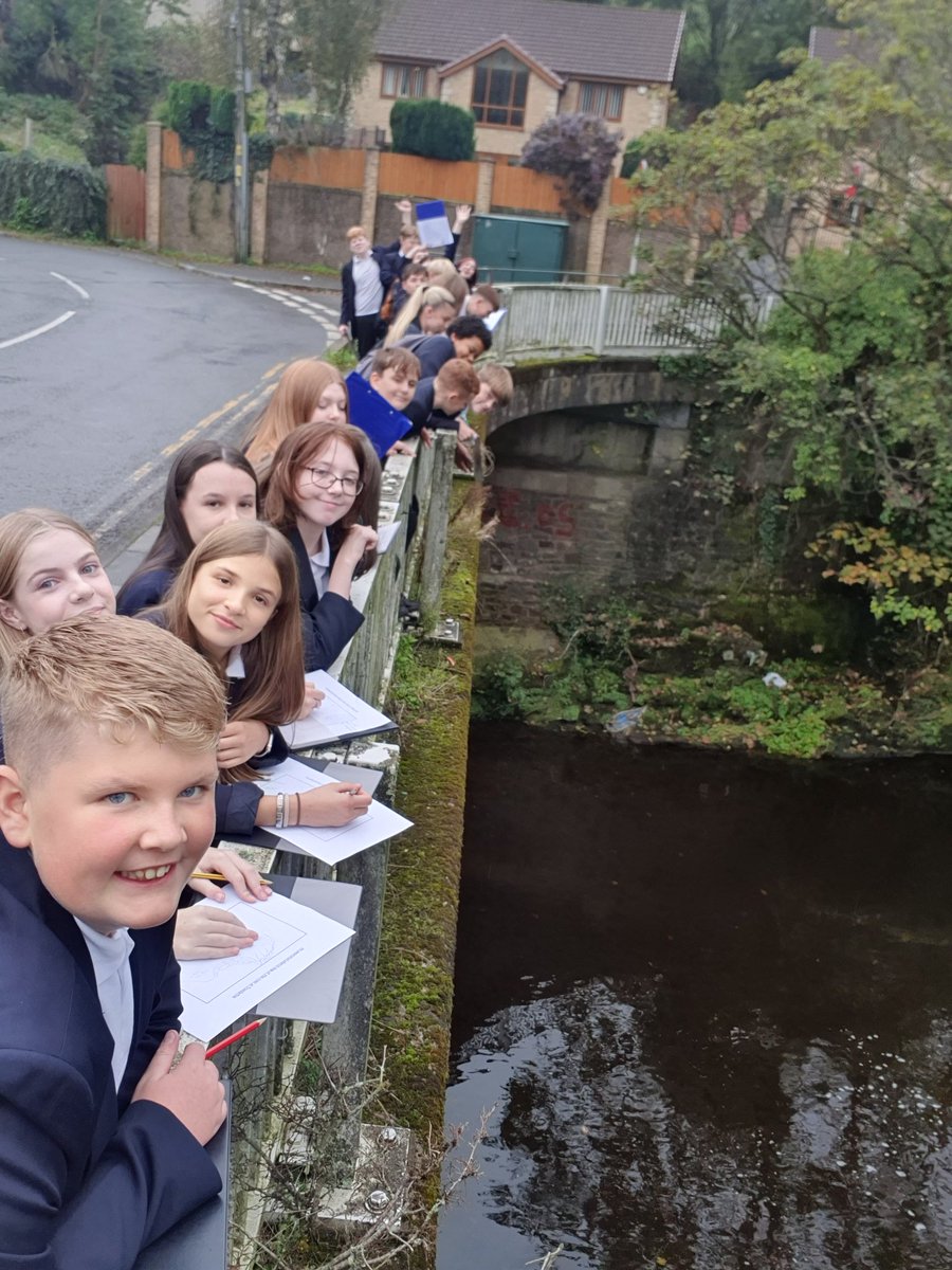Afon Tâf Humanities (@silver_e_geog) on Twitter photo Brilliant effort from year 8 today to complete a field sketch of a meander on the River Taff. 👏💙🏞
<a href="/AfontafHigh/">Afon Tâf High School</a>
#geography #TeamTâf #fieldwork Brilliant effort from year 8 today to complete a field sketch of a meander on the River Taff. 👏💙🏞
<a href="/AfontafHigh/">Afon Tâf High School</a>
#geography #TeamTâf #fieldwork