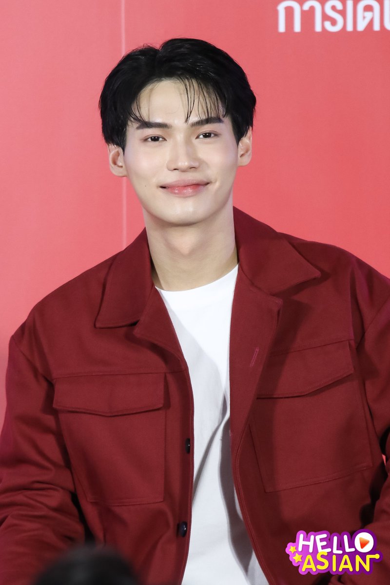 Hello Asian tweet media