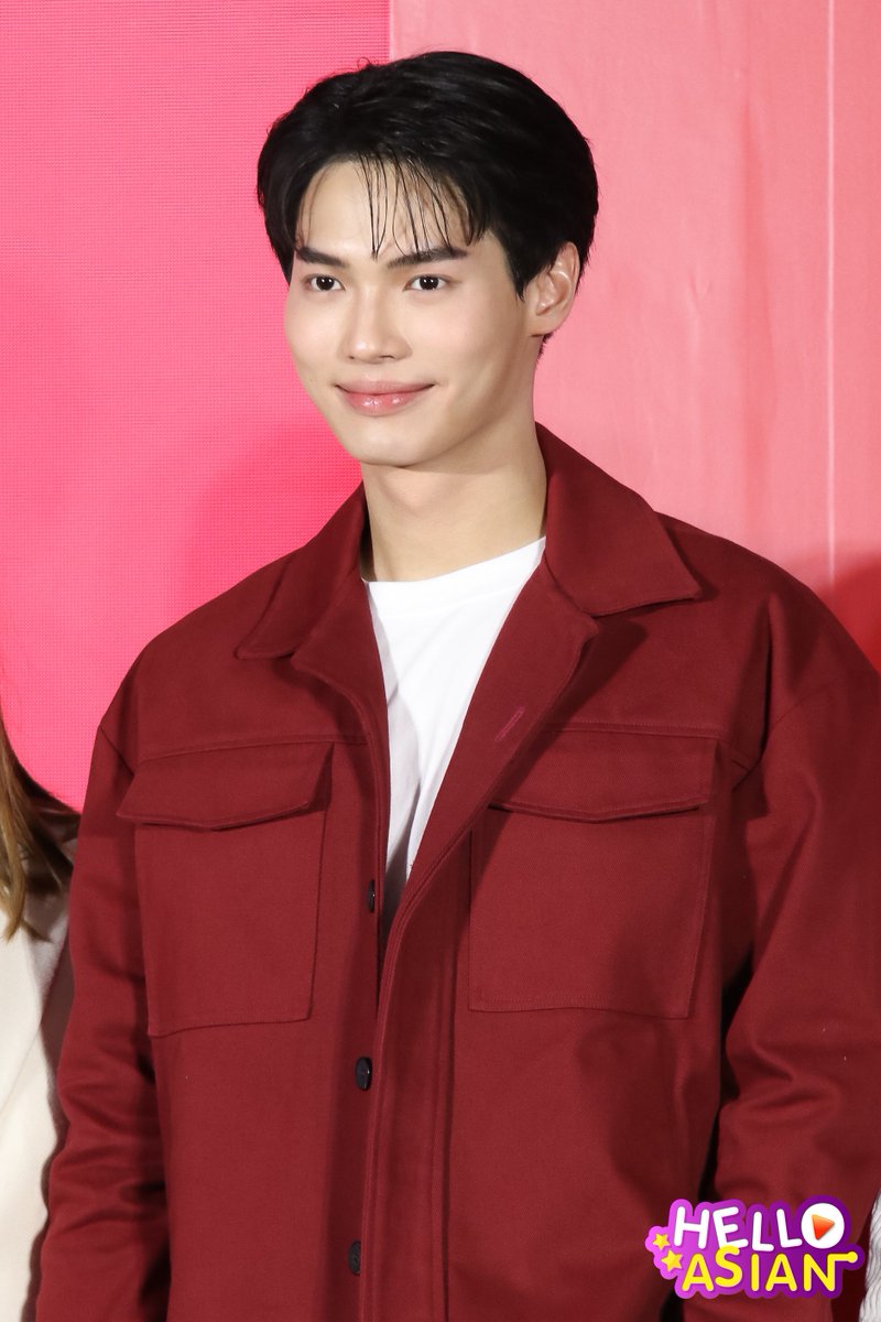 Hello Asian tweet media