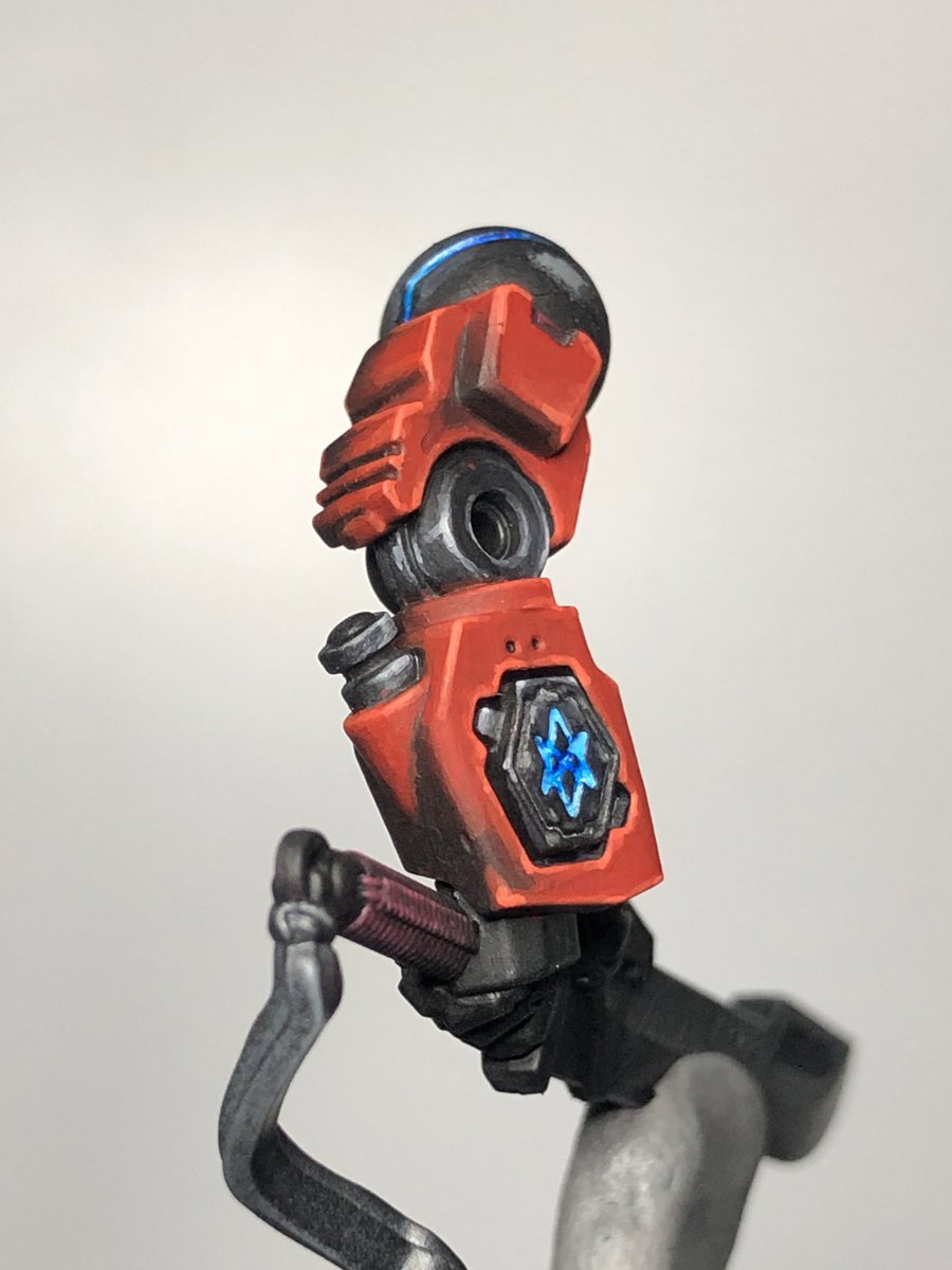 FancyKelvin's tweet photo. I still need to clean up the edge highlights but mostly the reds are done.
#Warhammercommunity #warhammer40k #warhammer40000 #gamesworkshop #hobbypainter #paintingwarhammer #miniaturepainting #tauempire 
#farsightenclaves #wip #warhammerwip #tau #commanderfarsight https://t.co/OARdz6SSof