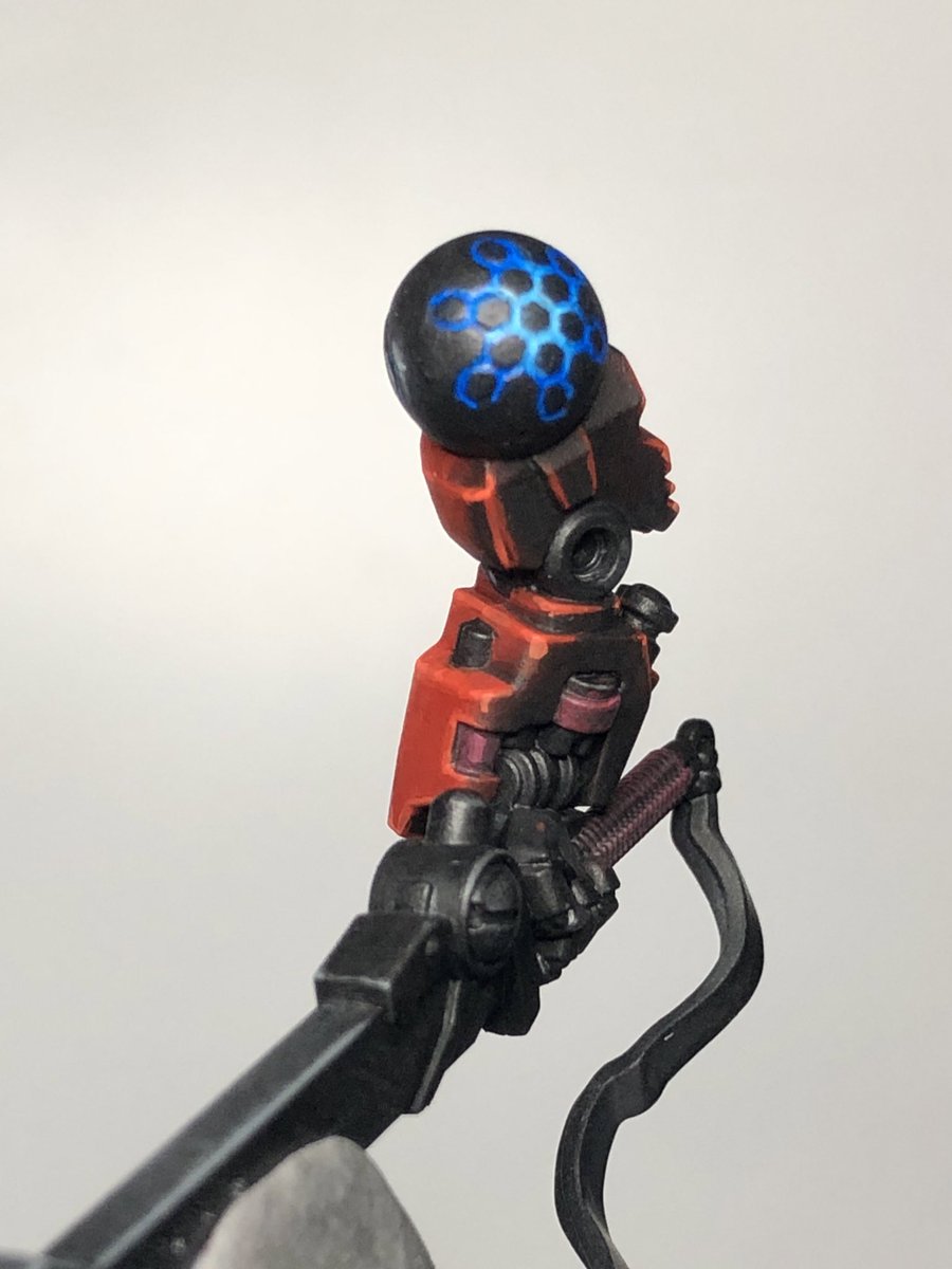 FancyKelvin's tweet photo. I still need to clean up the edge highlights but mostly the reds are done.
#Warhammercommunity #warhammer40k #warhammer40000 #gamesworkshop #hobbypainter #paintingwarhammer #miniaturepainting #tauempire 
#farsightenclaves #wip #warhammerwip #tau #commanderfarsight https://t.co/OARdz6SSof
