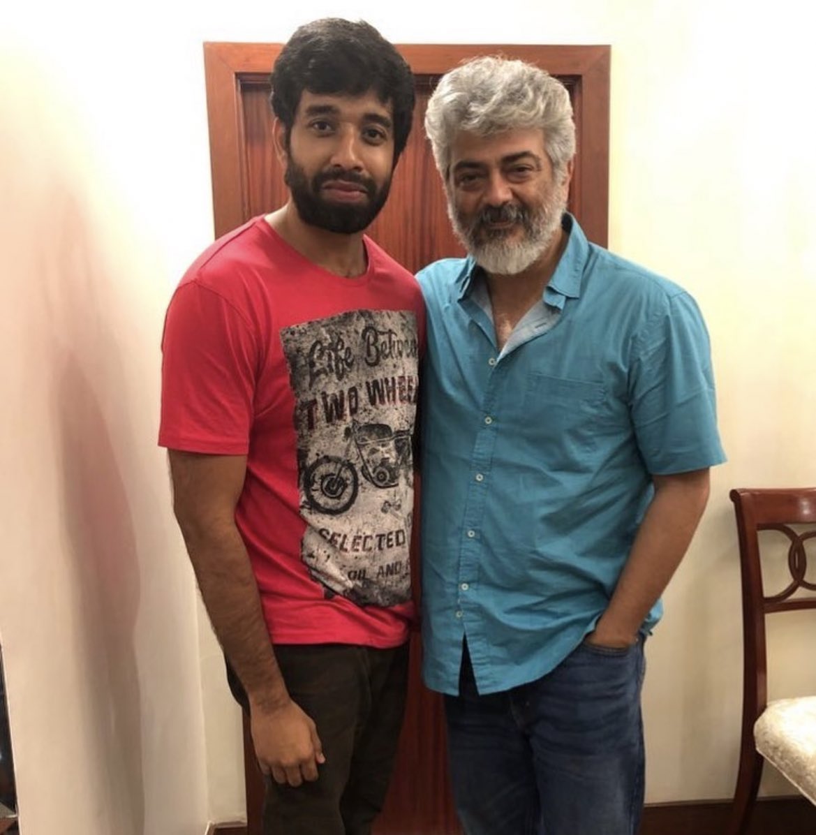The possibility of a new combo featuring #AjithKumar and his fan boy #AdhikRavichandran is generating immense excitement! 🔥 The reported discussions about a significant salary for AK, potentially exceeding 150 crores, are adding to the buzz! 💰🎬