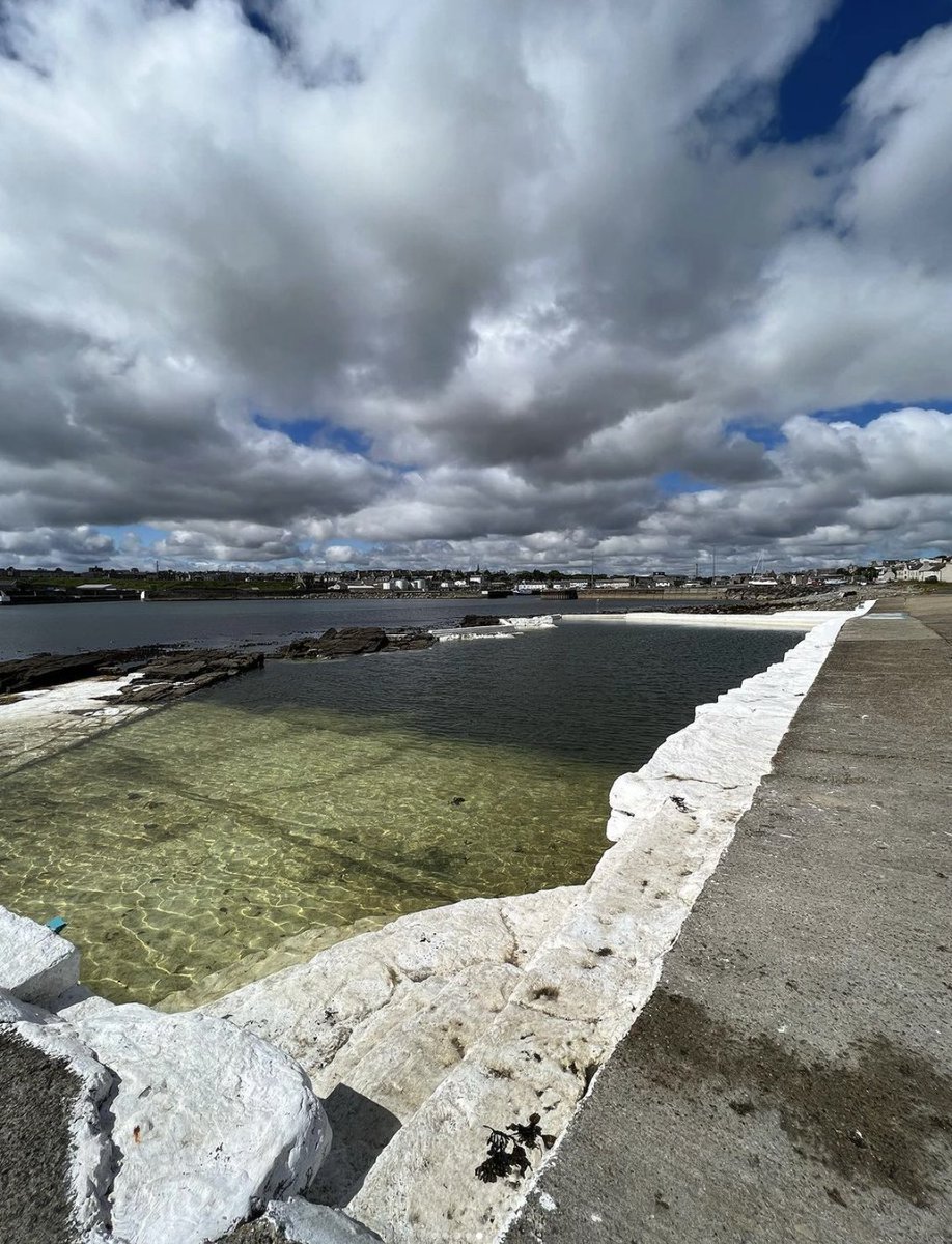 future_lidos's tweet photo. ππ€This week's #GuessTheLido is centred on #TidalPools β gorgeous liminal spaces that allow us to experience the joy of the sea in safety.
Now, where do you think these pools are? https://t.co/Hy0ZZGBJ4a