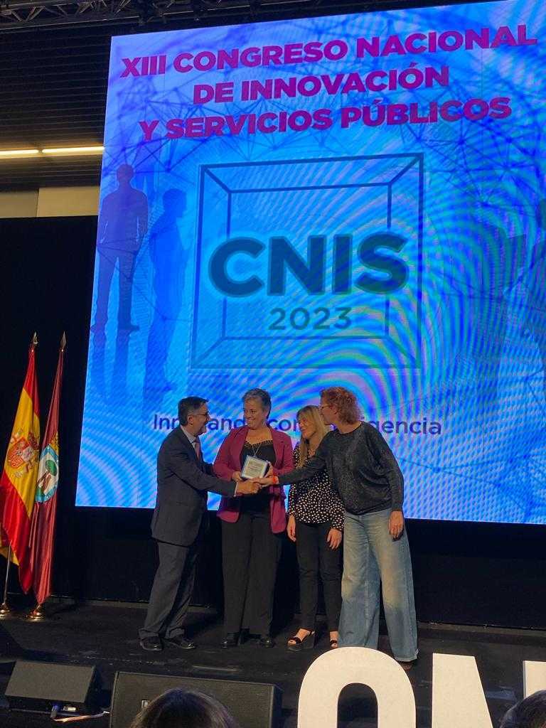 🏆 Tot un orgull anunciar que #i2CAT has estat guardonat amb el reconeixement especial #CNIS2023 per la nostra feina en estratègia d'innovació social i digital a Catalunya al servei públic. Seguim! 

#PremiosCNIS2023 #InnovacioSocial #TransformacioDigital #DigitalTransformation