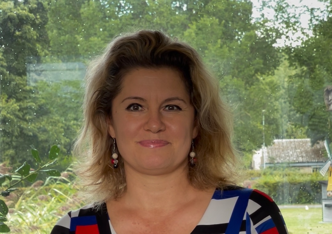 gem_Lelystad's tweet photo. Wil je weten hoe je je tegen hackers💻 kunt beschermen? Kom dan zaterdagmiddag tijdens de Veiligheidsmarkt naar een workshop van cyberexpert Maria Genova in @flevomeerbieb Lelystad. Het is gratis en je hoeft je niet aan te melden. Meer info👉 https://t.co/mIlk74tBYQ #cybercrime https://t.co/Fli5BwXaR1