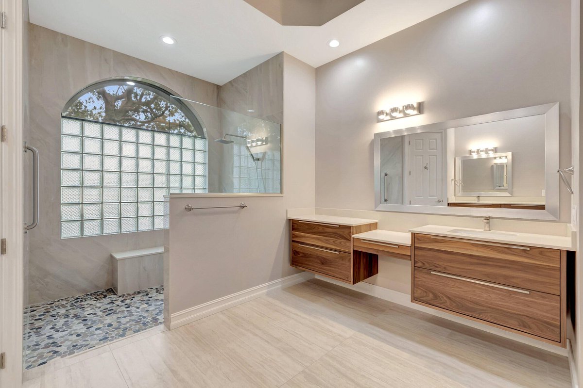 LuxxPartners's tweet photo. NEW LISTING! | 7102 Via Mediterrania, Boca Raton, FL 33433 | 3 BR | 3.1 BA | 3,384 Sq. Ft. | Mediterrania | Priced at $1,850,000!

#luxurypartnersrealty #milliondollarlisting #bocaraton #mediterrania https://t.co/kkqPQvhpK7