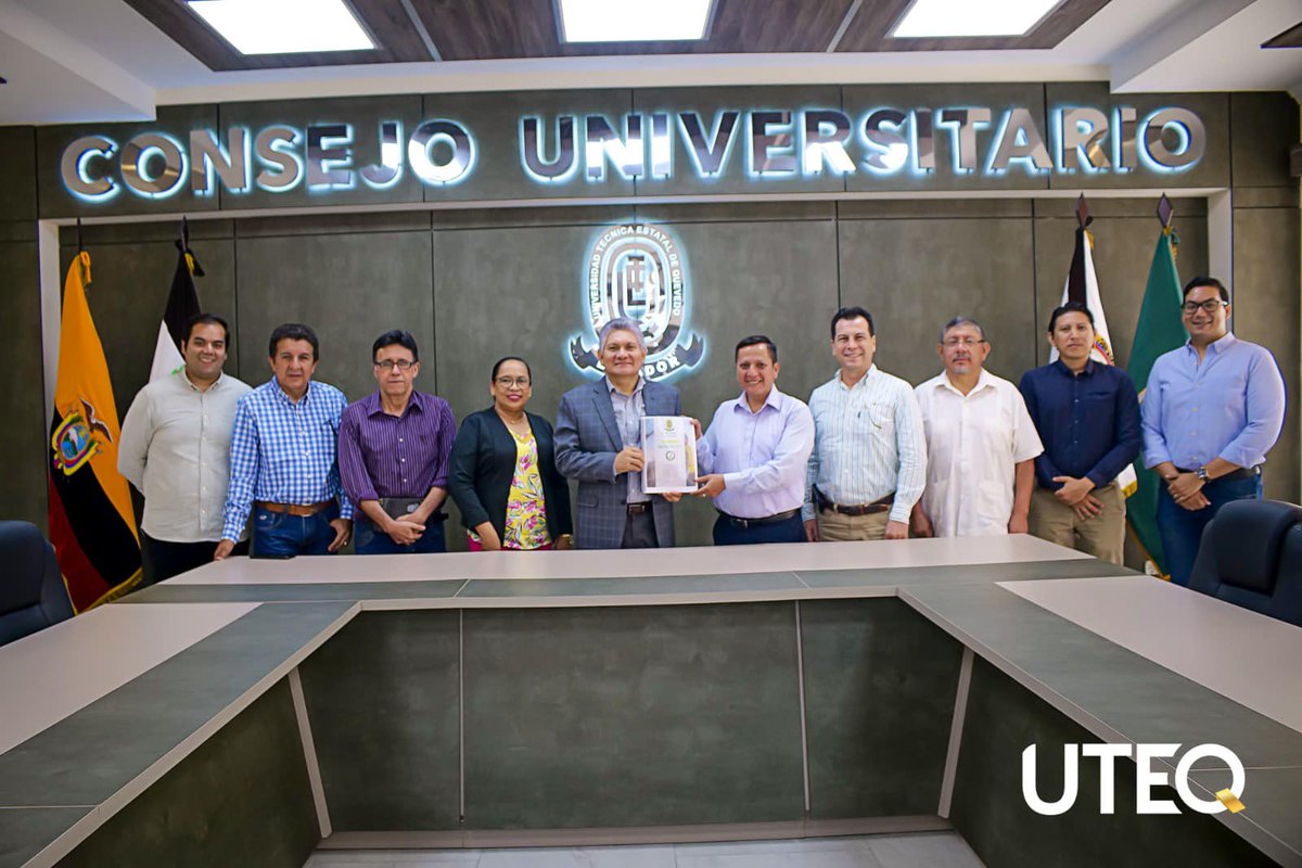 utequevedo's tweet photo. 📷 Se presentó la propuesta formal de creación de la carrera de ingeniería Civil que permitirá la formación profesional de Ingenieros/as de la Facultad Ciencias de la ingeniería de la UTEQ. 📷📷 https://t.co/il9z7lMz2w