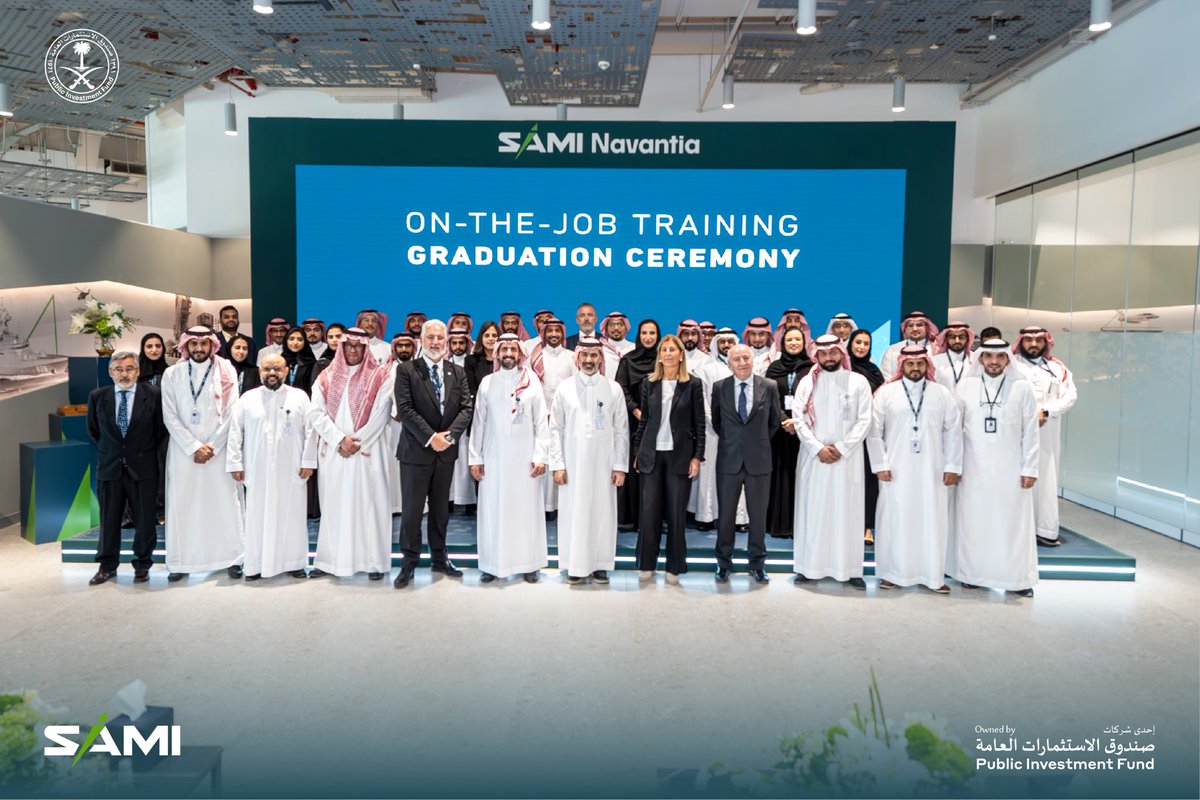 SAMIDefense's tweet photo. في إطار جهودنا في تمكين وتطوير رأس المال البشري في القطاع؛
نحتفل اليوم بتخريج الدفعة الثالثة من مهندسينا ضمن برنامج سامي نافانتيا #SAMINavantia للتدريب على رأس العمل بحضور سعادة الرئيس التنفيذي م. @WalidAbukhaled.

In the context of our efforts of enabling and developing human capital in the sector; we celebrate today the graduation of our engineers, the third batch of #SAMINavantia On-the-Job Training Program, in the presence of our CEO Eng. @WalidAbukhaled.
