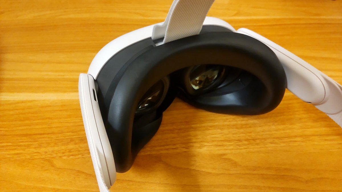 LunranStudio's tweet photo. Quest2のフェイスカバー、Quest3でも使えそう https://t.co/WBPIj3uhqH