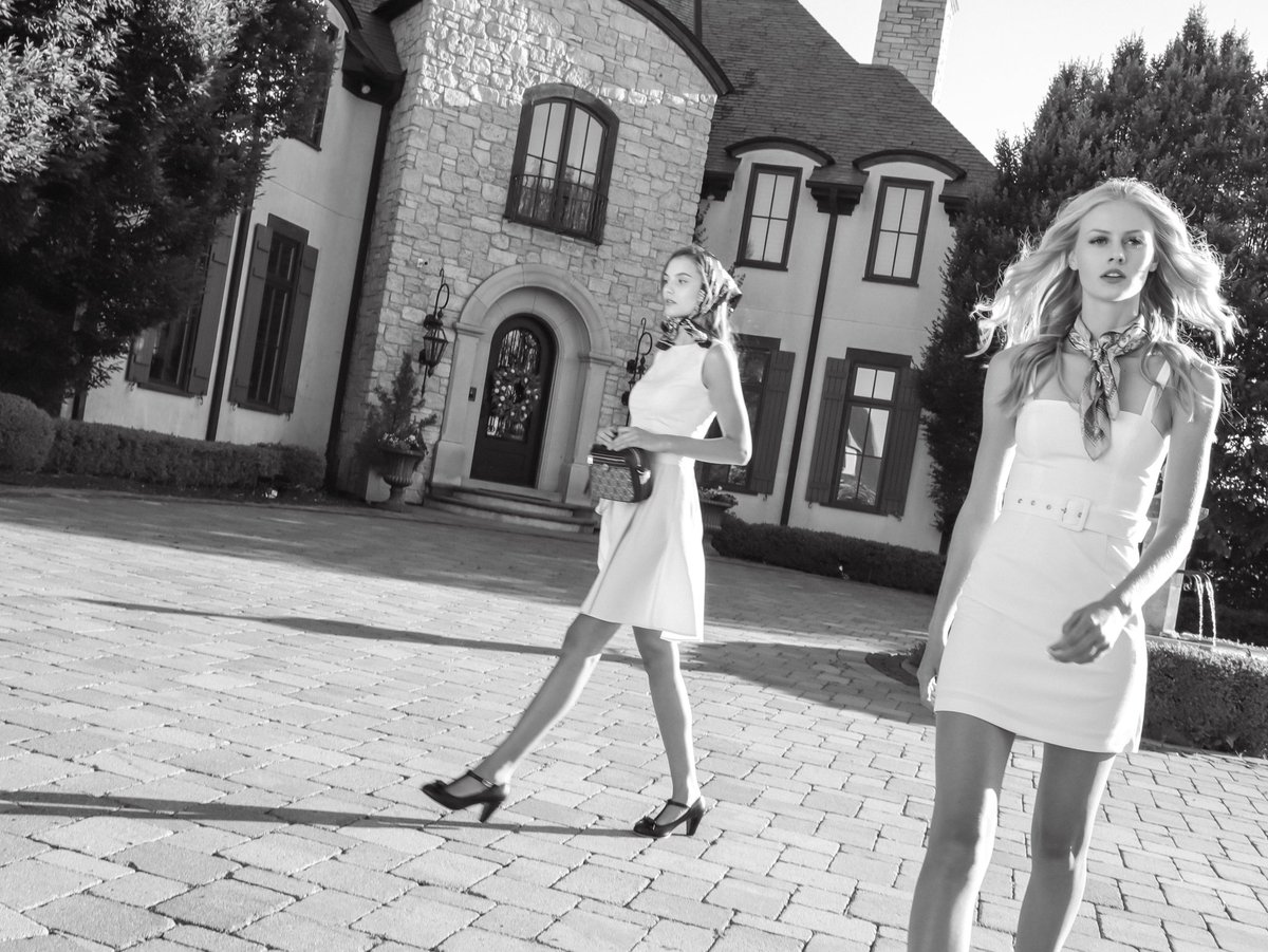 nevena_msc's tweet image. Fashion shoot

#styling #vintage #mademen #maddmeninspired #fashion #talent #model