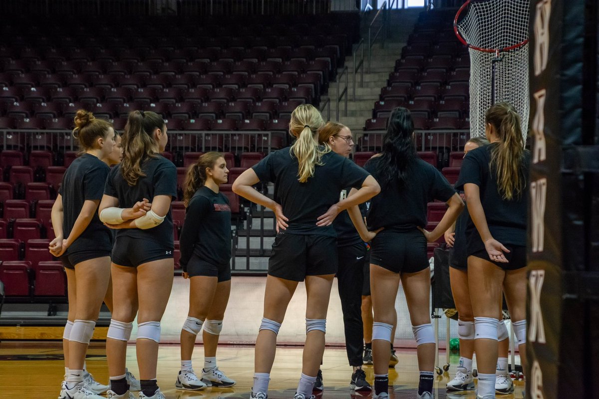 IUPVB's tweet photo. ππΌπ»π³πΆπ±π²π»π°π² comes from π±π³π¦π±π’π³π’π΅πͺπ°π―.
#PatienceintheProcess #TalonsUp #VolleyHawks https://t.co/Bl3WE2Cr4A