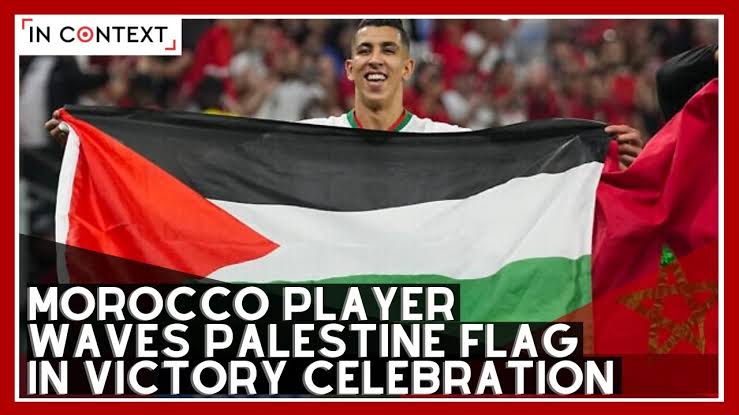 Azhar75356040's tweet photo. @vikrantgupta73 @ICC FIFA word cup me dekho Palestine ka  flag🇵🇸 lahra diya fifa nhi rok paya to icc kon khet ki muli 
Or tumhe q taqleef ho rha he israil kon he tera papa https://t.co/u6Hhzo4TIR