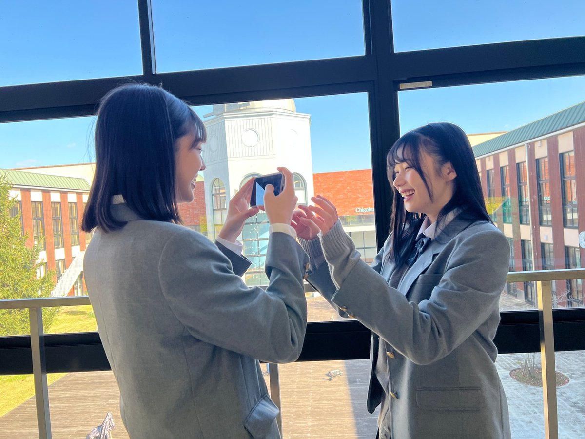 nogizaka46's tweet image. 【ブログ更新 池田瑛紗】 駅の中をモンキチョウが飛んでた dlvr.it/SxHz8F