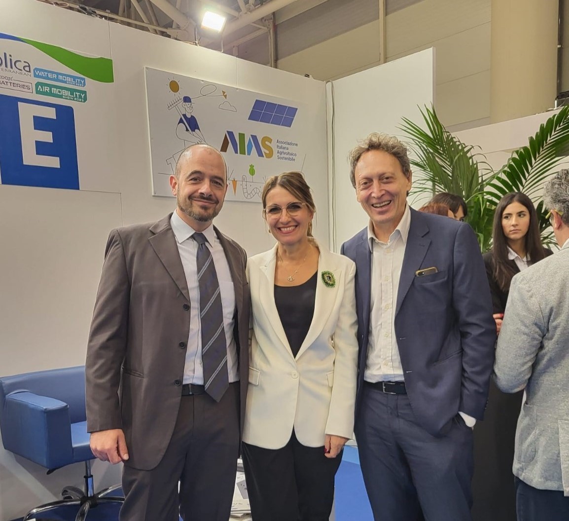 EFSolare's tweet image. 🔆Ieri abbiamo preso parte all'evento organizzato da #AIAS -Associazione Italiana Agrivoltaico Sostenibile, durante #ZeroEmissionMediterranean 2023, dedicato al confronto sullo sviluppo dell'#agrivoltaico #sostenibile e di #competenze tecniche per il #futuro del settore!
#gogreen