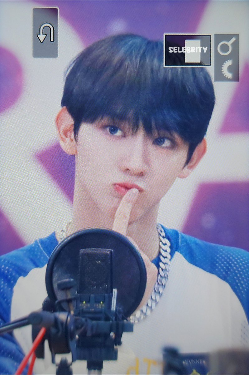 SElebrit_Y's tweet photo. 231011 아돌라 프리뷰

애교3종세트 재연ㅋㅋㅋ

#EVNNE #이븐 
#유승언  #YOOSEUNGEON #ユスンオン https://t.co/h5oMgypvLS