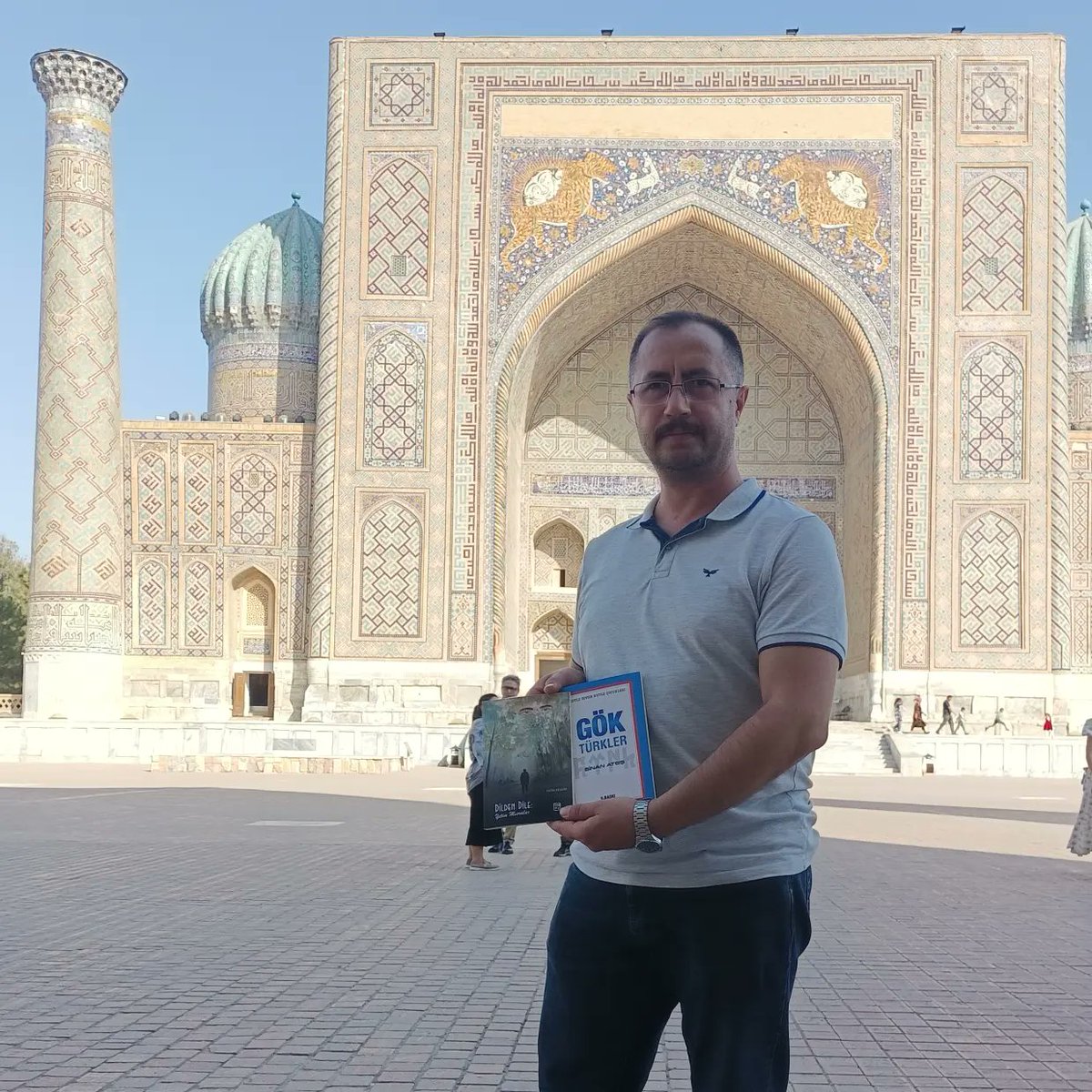 FKeskin06's tweet image. &quot;Kutlu adı gezdi mert diyarları
Türkistan, Kaşgar, Buhara tutuştu...&quot;

Vurdular ama öldüremediler! Sinan Ateş Başkan&apos;ımla birlikte ata topraklarındayız!

#DîldenDile
#GökTürkler
#YetimMısralar
#SinanAteşİçinAdalet
#SinanATESicinAdalet
#AdaletDevletinTemelidir