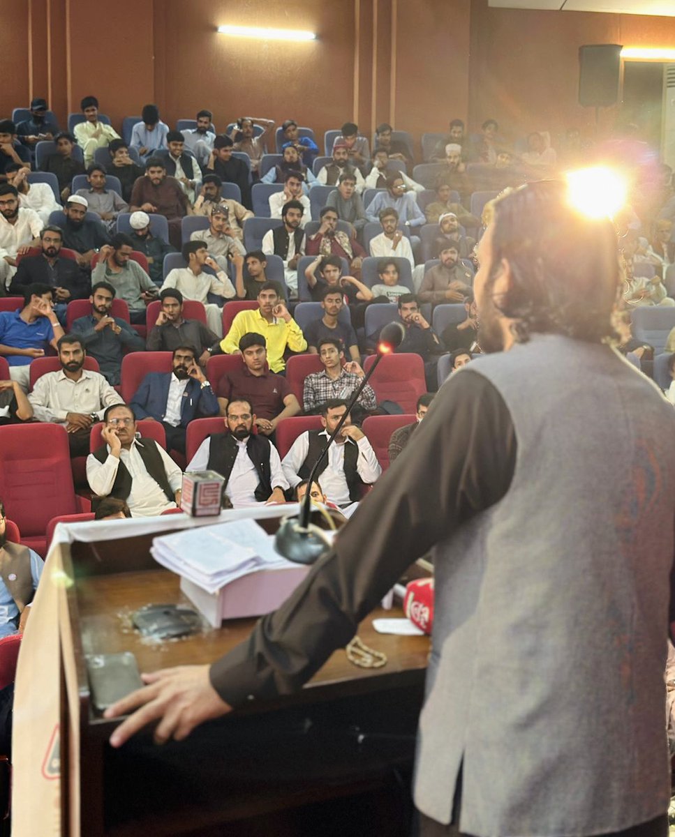 MSM_ISLAMABAD's tweet photo. Founding Secretary General &amp; Ex-Central President Mustafavi Students Movement Mr. Tanveer Khan addressed the students convention (under the auspices of MSM Islamabad). He said revivalism is the uniqueness of MSM
#NationalStudentsConvention #Celebrating29YearsofMSM 
#MSMIslamabad https://t.co/v42GXwPyeJ