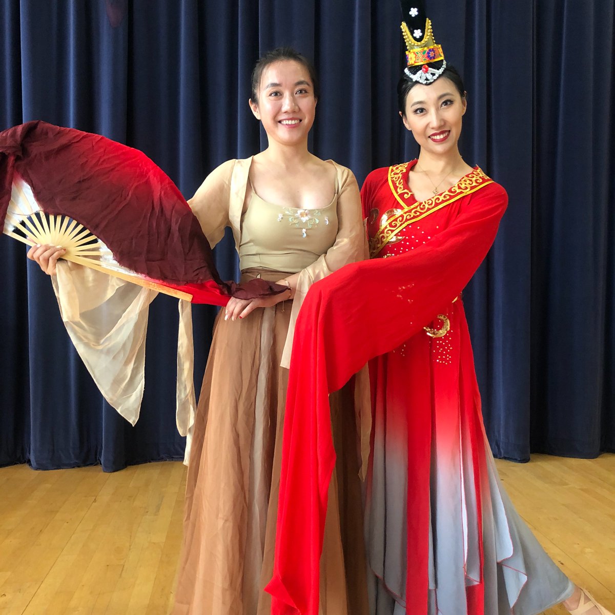 nhehs's tweet photo. Today Chinese Day continues our Week of Languages celebrations with tai'chi at morning break and an afternoon workshop with traditional Chinese waterfall sleeve, fan and ribbon dances. #WeekofLanguages #NHEHSMFL #MFL https://t.co/90sjiD8eTl
