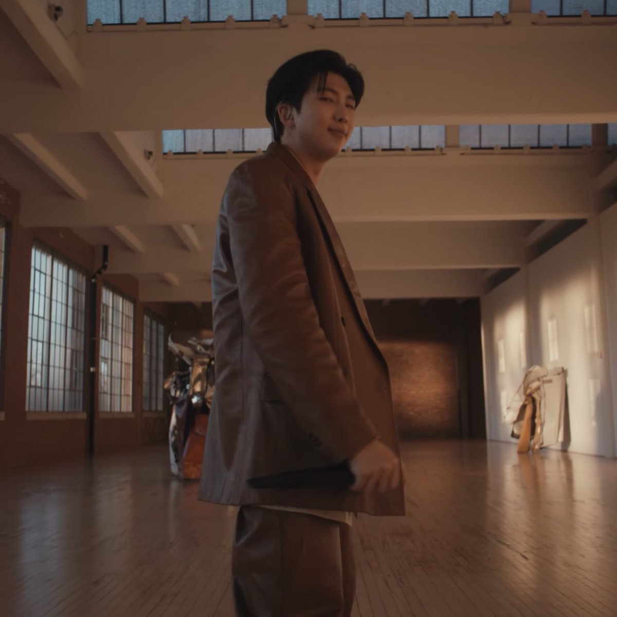 lowsofjoon's tweet image. 