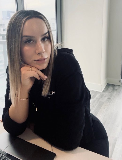 Good morning to the trans, gays, &amp; theys 🫶 https://t.co/fMevzmagKX