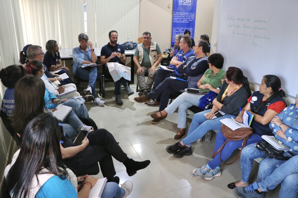 OCHA_Venezuela's tweet photo. Con participación del Coord. Residente/Humanitario @rampolla_UN, el foro de coordinación local de Gran Sabana #Bolivar, analizó desafíos y oportunidades de la respuesta humanitaria, identificando abordaje estratégico y multisectorial para las necesidades de comunidades indígenas. https://t.co/Igkb9idcWs