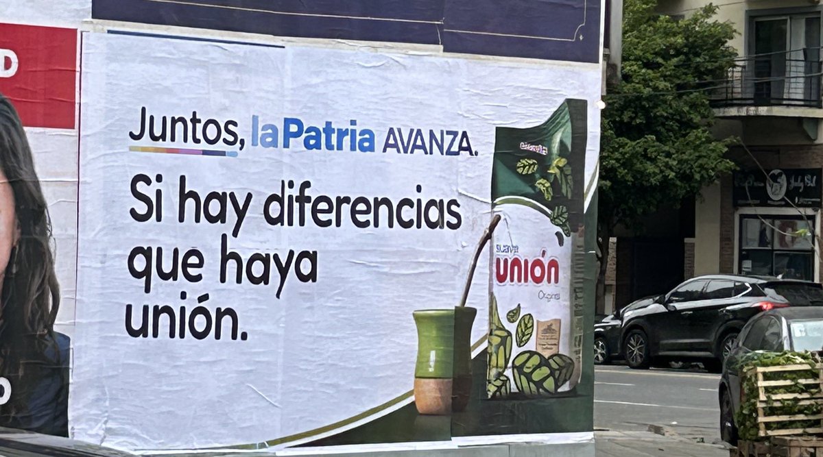 drozzymandias's tweet photo. Un marketing que haría temblar al mismísimo don draper https://t.co/or4FMlt2CR