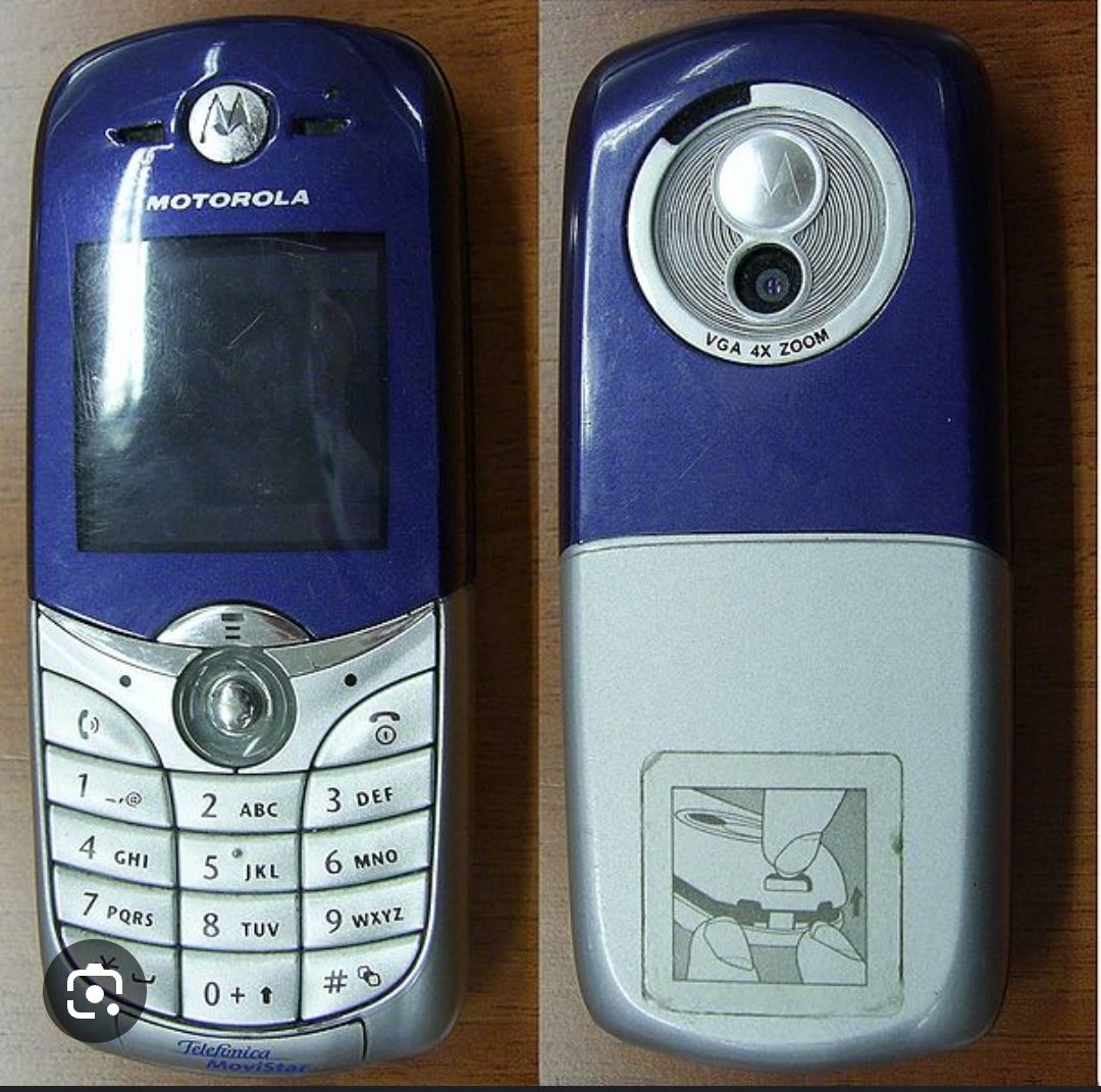 andreapoxo's tweet photo. Age check!!! Show me your first phone. Oficialmente este jaja https://t.co/o8ByBhfYUx