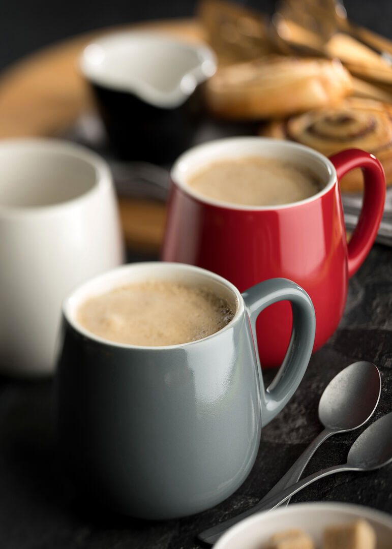 MAC_FoodService's tweet image. ☕️ Utopia - UK Coffee Week ☕️
Made from a porcelain body, this collection offers perfectly balanced service options for the professional barista. This collection offers specialised shapes with versatile style and retro charm. #ukcoffeeweek #coffeeweek