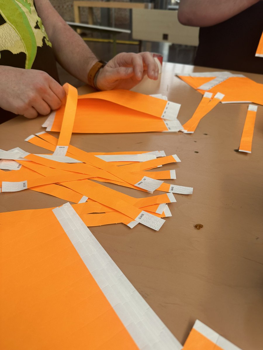 Maxime Deroullers 🗯️ tweet media