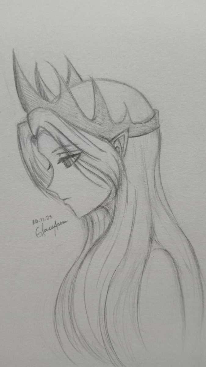 glace_vinter's tweet photo. My #Nevermoresona when she reluctantly accepted her black crown as the princess of hell.
#Wednesday https://t.co/JoybV4Z34D