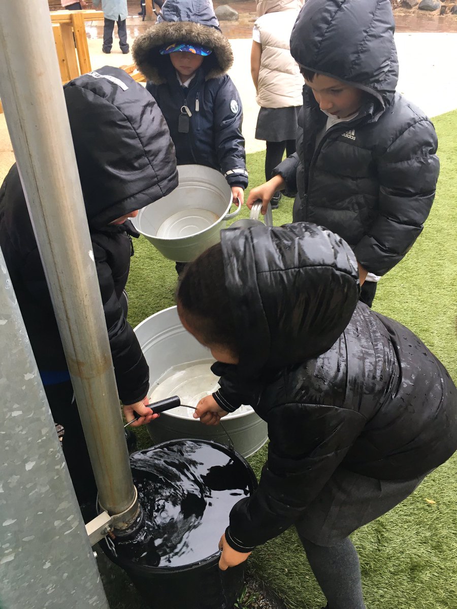TPA_F2's tweet photo. We have had a wonderful afternoon in the rain! We talked about water and collected the rain water using different vessels! We transferred the water into jugs and observed what happened when it flowed under our bridge! #OutdoorLearning #TPAScience #EYFS @DeltaTheParks https://t.co/LonrnKxcXB