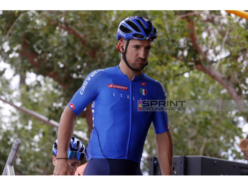 tuttobiciweb_it's tweet photo. A 31 anni Liam #Bertazzo (ex oro europeo e mondiale su pista) si ritira dal ciclismo: «Orgoglioso dei risultati raggiunti e di aver chiuso la carriera al fianco del grande amico #Fortin
Lavorerò nella ditta dei miei genitori»
https://t.co/1iCanMFccl https://t.co/i8ZhxPEmvV