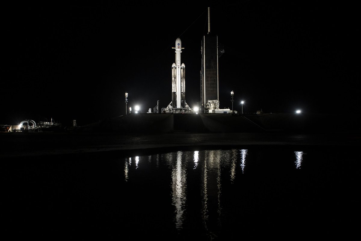 SpaceX tweet media