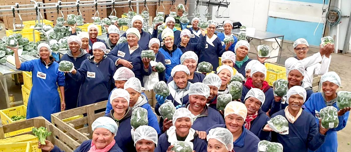 issafrica's tweet photo. An innovative programme is using the workplace as a site for turning the tide against violence in #SouthAfrica.
ISS Today by @Thandivh #ParentingProgrammes #ViolencePrevention @CrimeHub https://t.co/usFDjJChd9 https://t.co/3KuH5liz7V