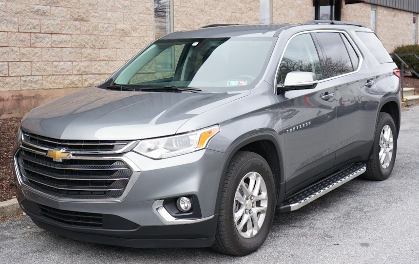 RomikUSA's tweet image. Chevy Traverse sporting REC-P running boards. Accessorize your Traverse with European made  products from Romik. See them at Romik.com #ChevyTraverse #ChevySUV #Chevy @Chevrolet @Chevytraverse